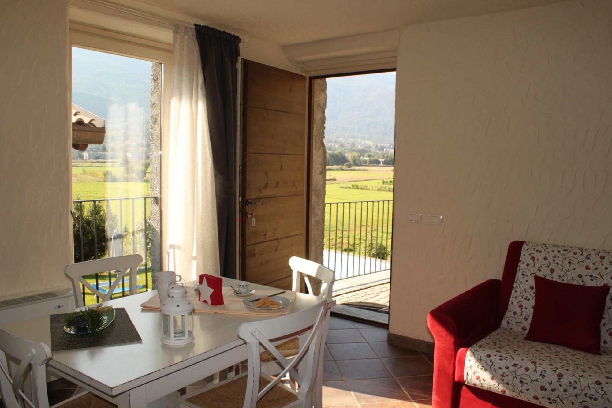 Villa Borgo Erbiola Colico Zimmer foto