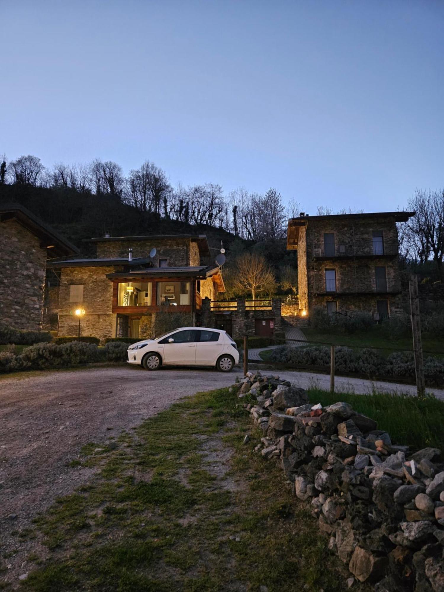 Villa Borgo Erbiola Colico Exterior foto